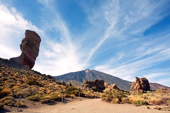 Pico del Teide (3,718m), view from tourist attraction at Roques de Garcia, Parque National de Teide, Tenerife, Canary Islands, April